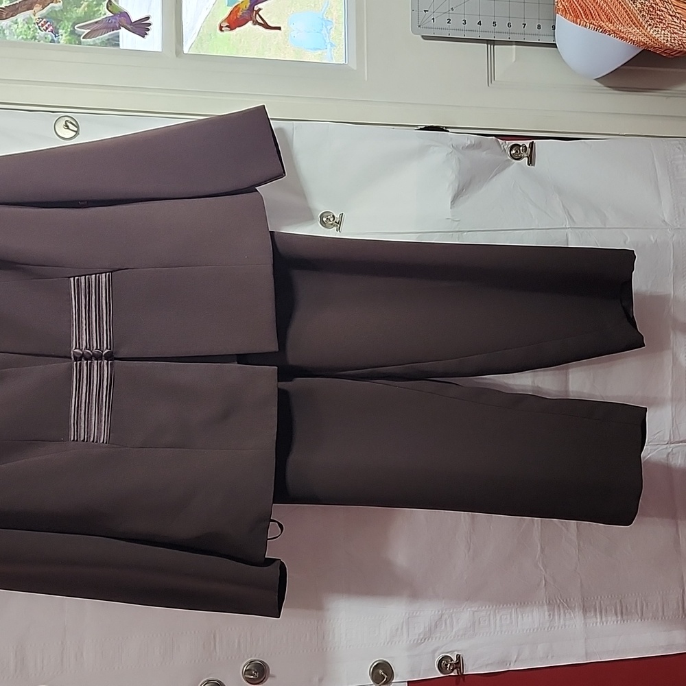 GU 14W 3-PC Women's Suit - Picture 3 of 9